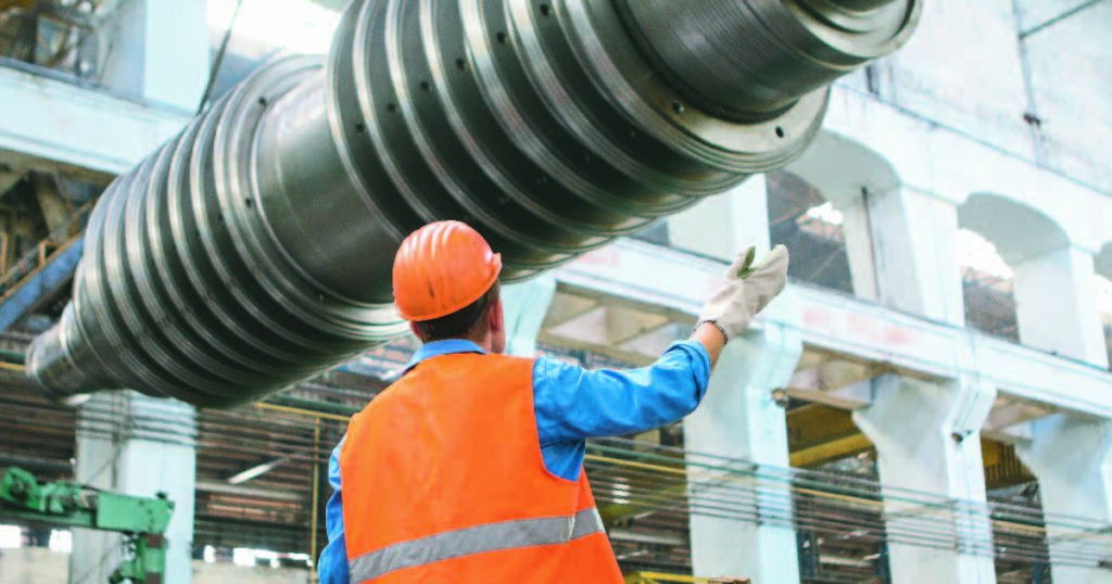 Implementación de sistemas de seguridad industriales para vigilar procesos y seguridad de los trabajadores.