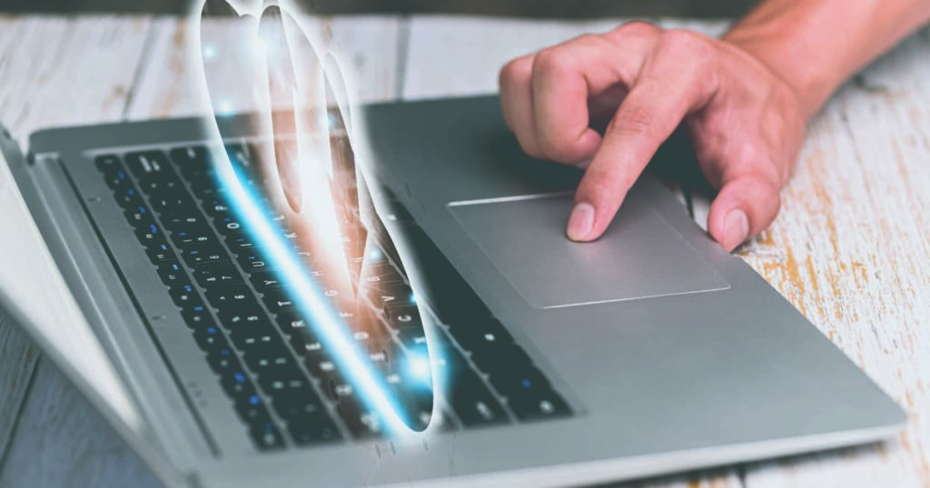 Las tecnologías digitales nos permiten mantener la información segura mientras eficientamos tareas y reducimos costos.